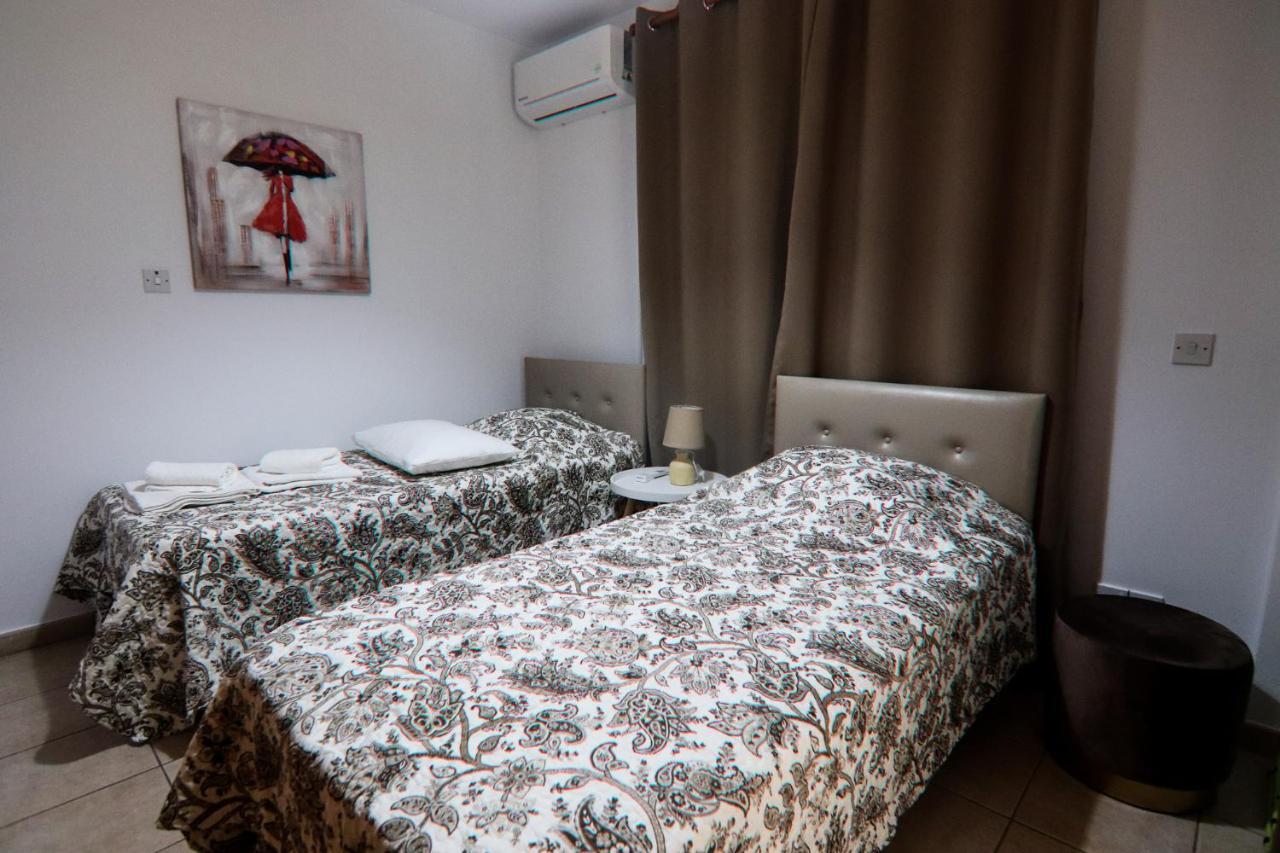 Amelia Two Bedroom Apartment - 202 Paphos Buitenkant foto