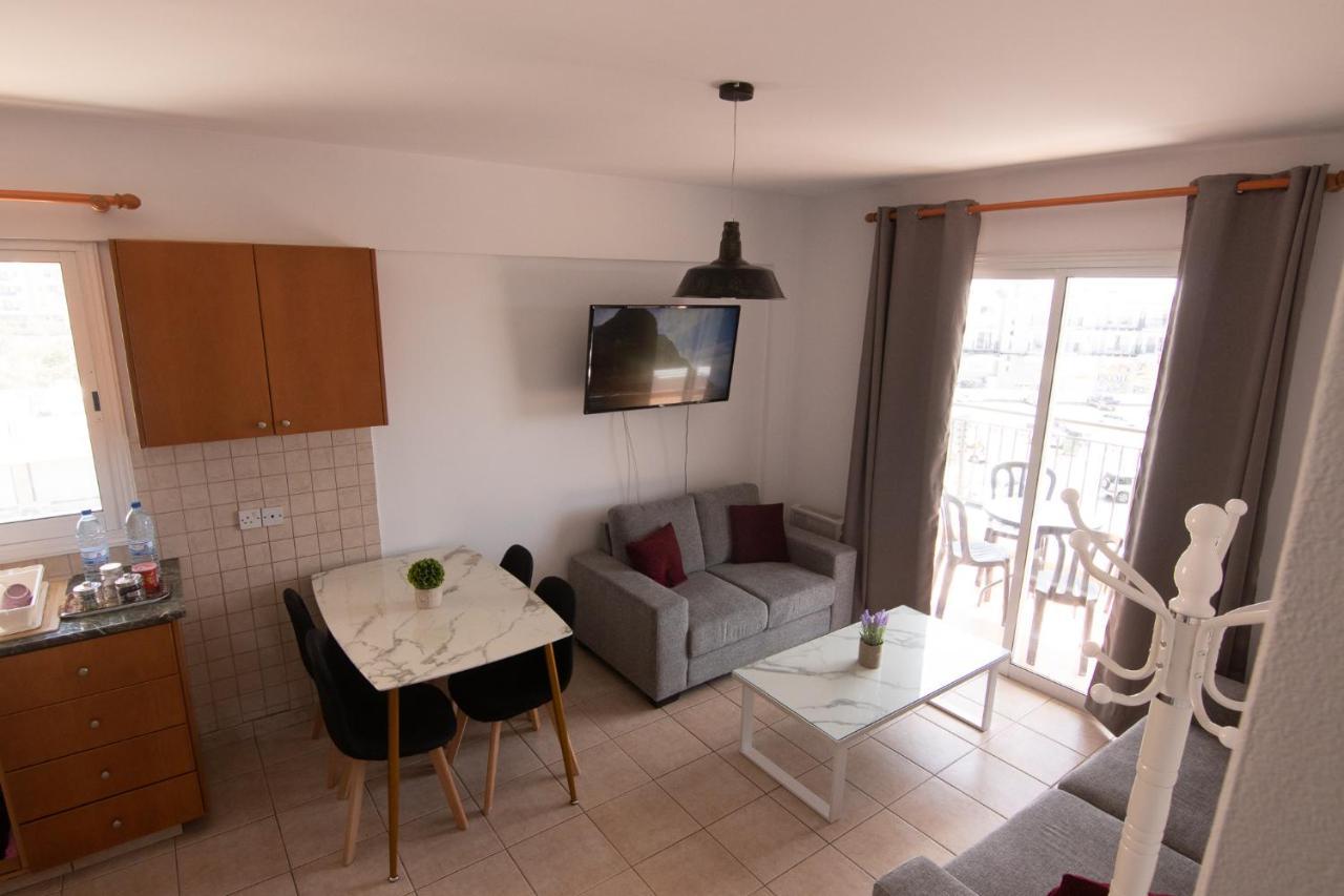 Amelia Two Bedroom Apartment - 202 Paphos Buitenkant foto
