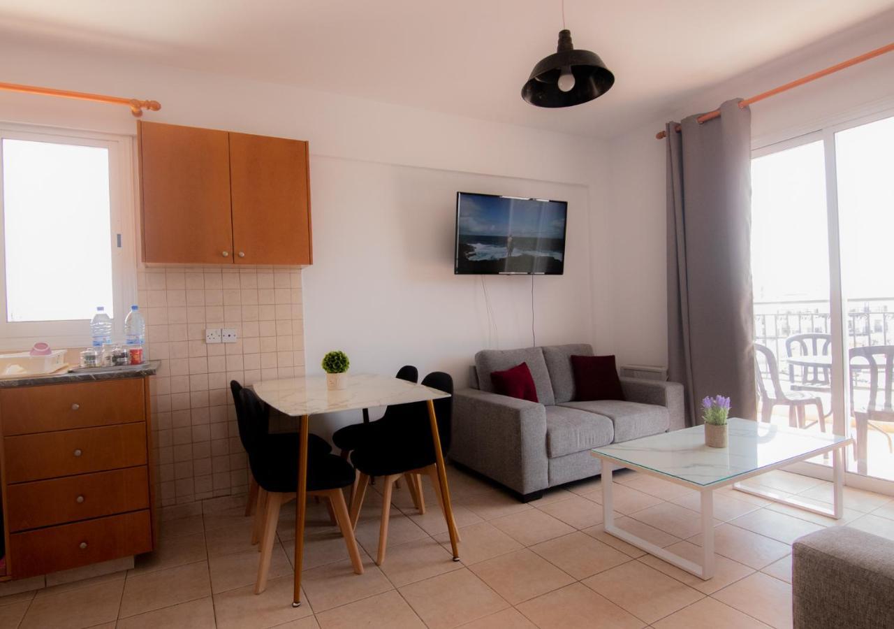 Amelia Two Bedroom Apartment - 202 Paphos Buitenkant foto